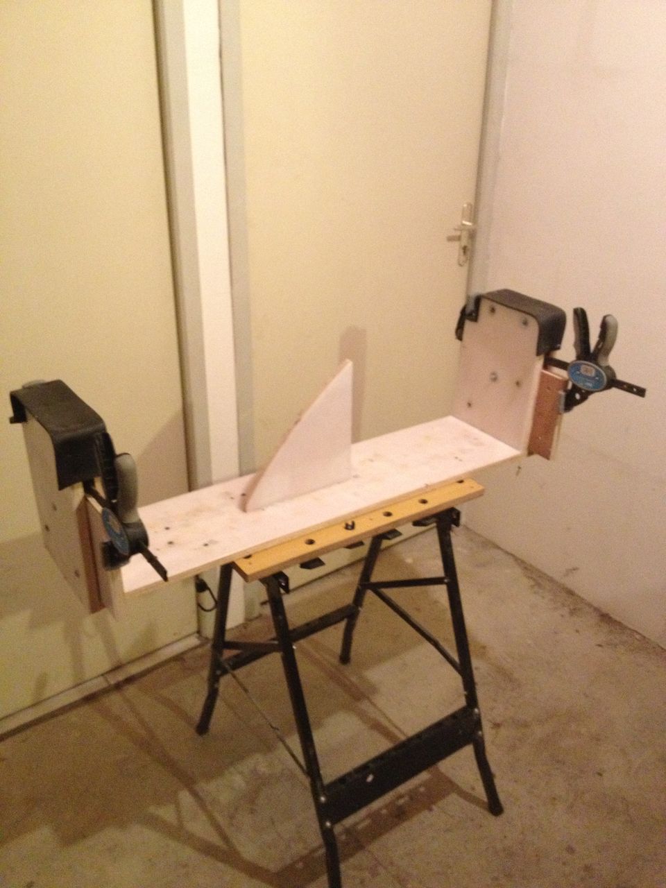 Fabriquer Une Table De Fartage Ski De Fond Trucs et astuce - Fabriquer un établi d'entretien ski : Entretien et  réparations
